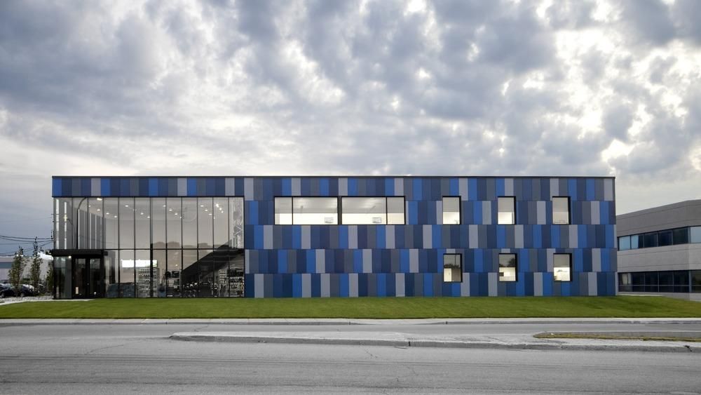 warehouse dengan berbagai keuntungan